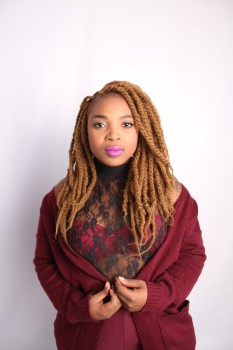 Xoli M