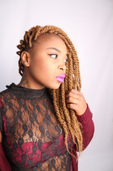 Xoli M