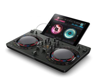 ddj-wego4_black_angle_b_set_ipad_low_0826-1-848x713